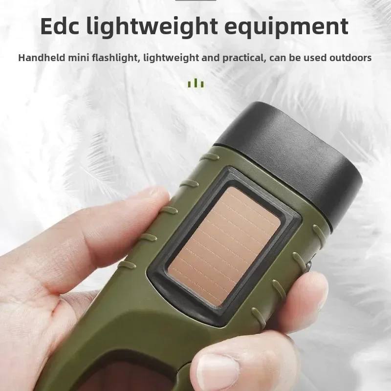 ポータブル軽量ソーラー手回し懐中電灯 - 3-in-1緊急L - Outdoor Power Pack のレビューと価格